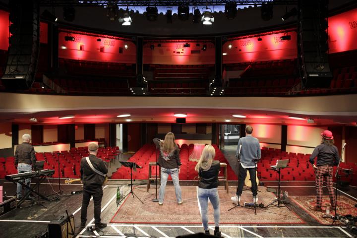 RocktzuHauseback2803202