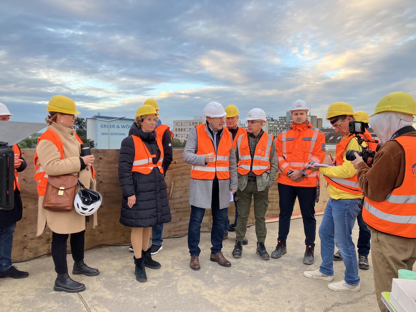 BBC-Brücke - Behelfsbrückenteile eingehoben