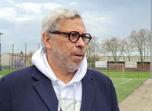 (Foto: SpoWo) In Ehren ergraut - Ex-Nationalspieler Jimmy Hartwig Benefiz5