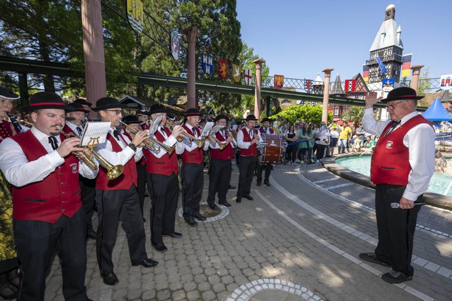Rust: Deutsches Fest im Europa-Park mit Trabis, Trachten und Traktoren