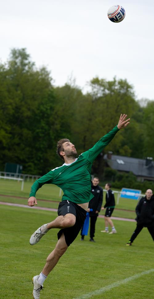 (Foto: Chr. Kadgien) Nick Trinemeier, Angriffsspieler des TV Käfertal Nick Trinemeier Kadgien Copy