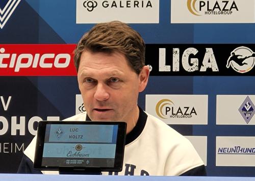 SV Waldhof zu Gast beim SV Wehen Wiesbaden