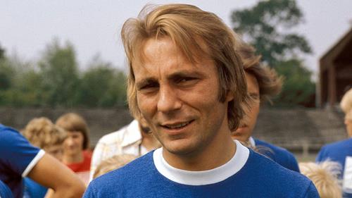 Libuda im Trikot von Schalke 04, "seinem" Verein Stan2